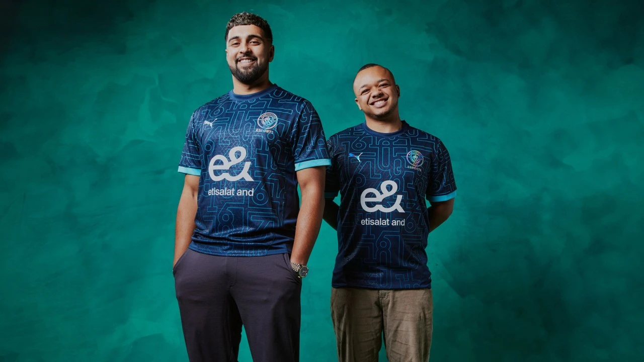 Manchester City e PUMA hanno presentato la nuova maglia Esports 2024/25. Una produzione che accompagnerà i players durante la stagione competitiva